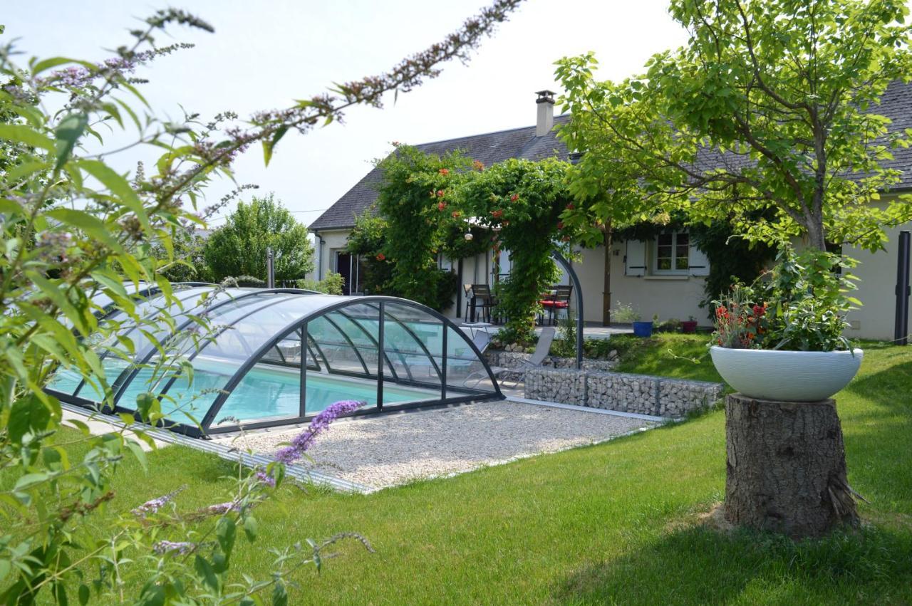 Au Coeur Du Bien-Etre, Gite Avec Piscine Chauffee Et Couverte, Spa, Sauna, Massages Monteaux Екстер'єр фото